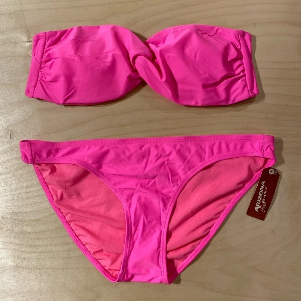 Arizona Jean Two Piece Swimsuit Top XL Bottom Medium (BX)